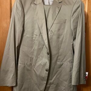 Boss Khaki/Beige Stretch Suit